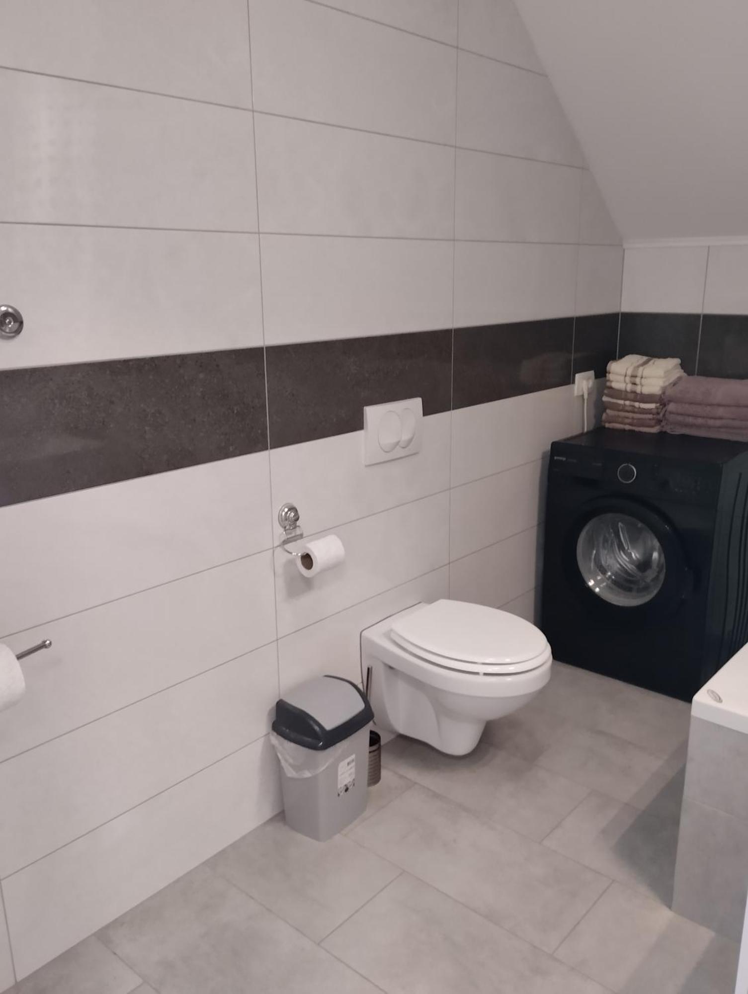 Apartma Azurre Постойна Екстер'єр фото