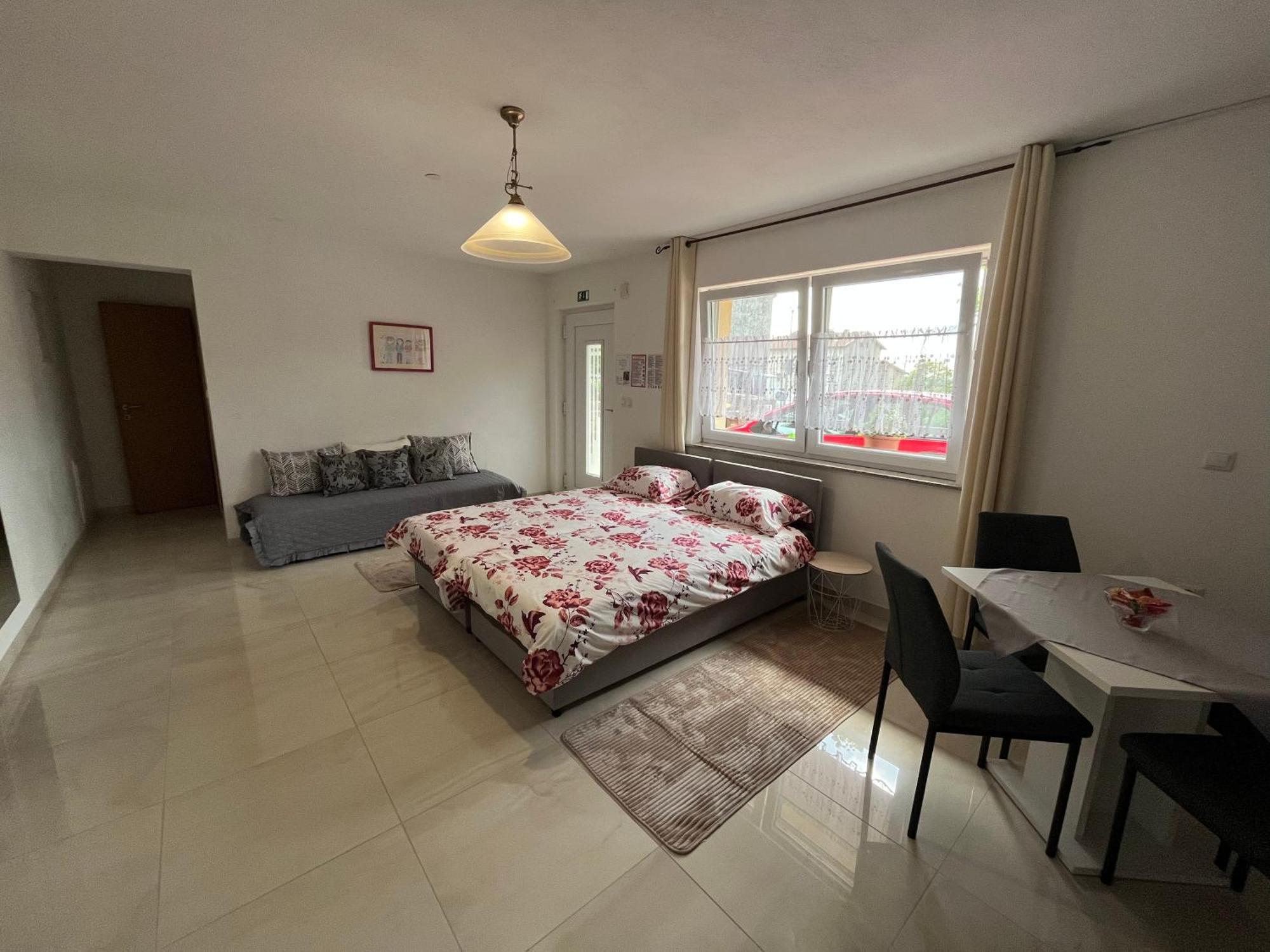 Apartma Azurre Постойна Екстер'єр фото